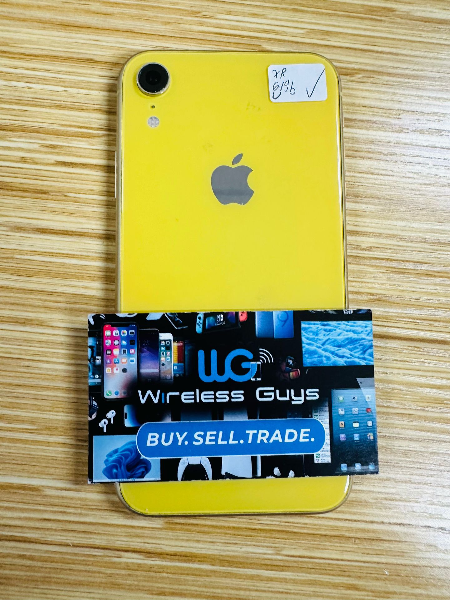 ON SALE IPHONE XR 64GB UNLOCKED