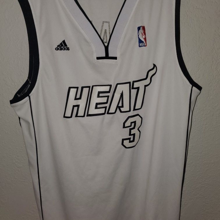 Rápido costilla Año Dwyane Wade White Hot Miami Heat Jersey for Sale in Fresno, CA - OfferUp