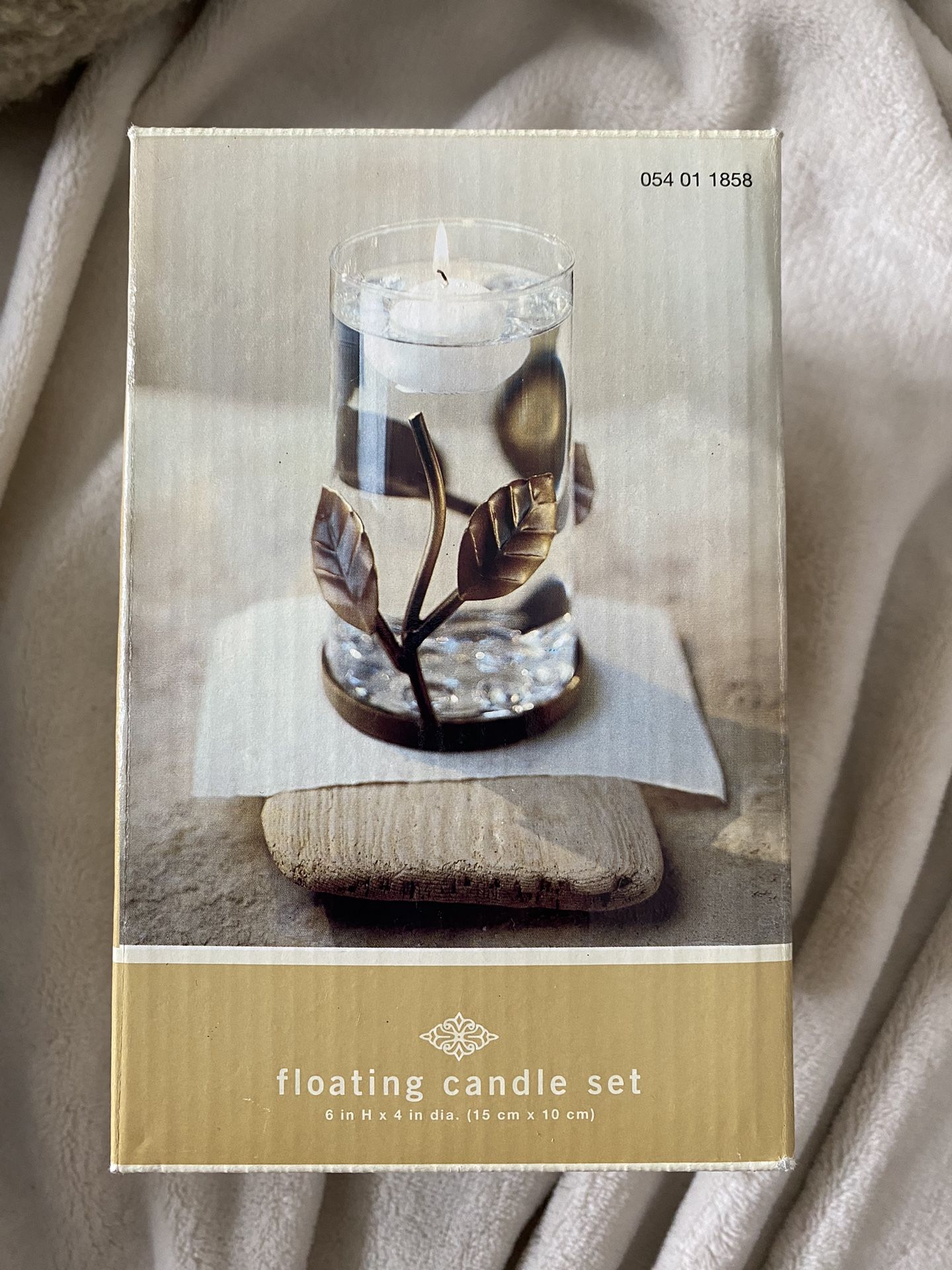 NIB 3 Piece Target Floating Candle Set