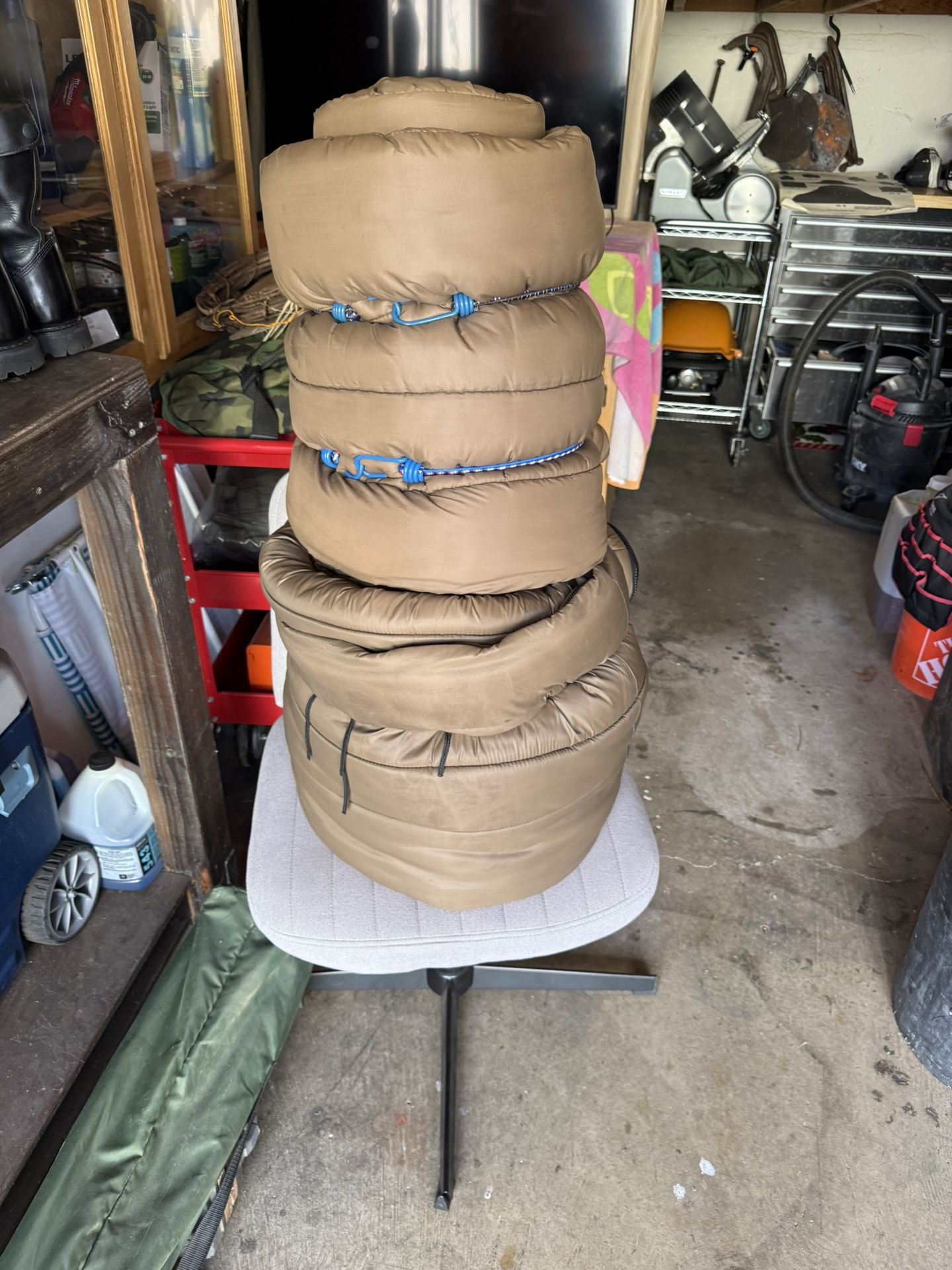 2 Sleeping Bags