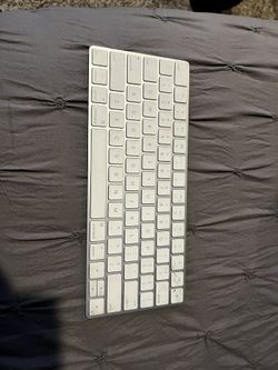 Apple Key Board