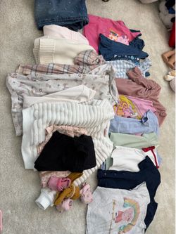 Girl shirts 15+ items