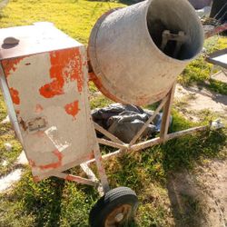 Canoga Towable Cement Mixer