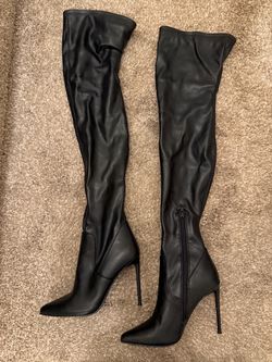 Steve Madden Vava Black Paris Size 5.5