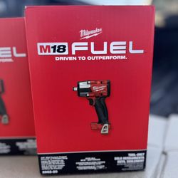 Milwaukee  1/2 in. Impact Wrench 