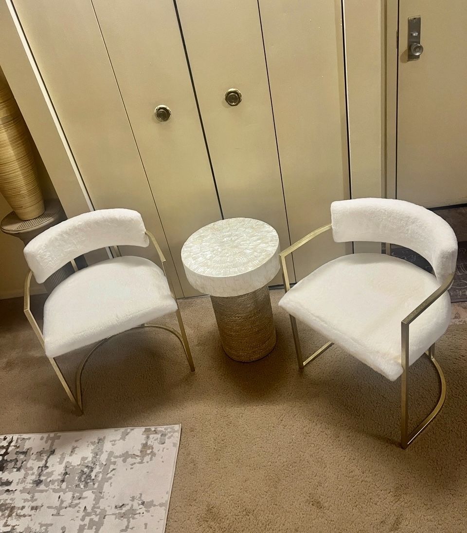 Brand New Contemporary 3 Piece Set Of 2 Ivory Faux Fur Metal Frame Chairs With Pearl Top Center Table Pick Up In Gaithersburg Md20877