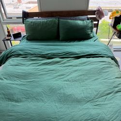 Queen Wooden Bedframe