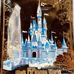 Vintage 1970’s Era Disneyland Souvenir 