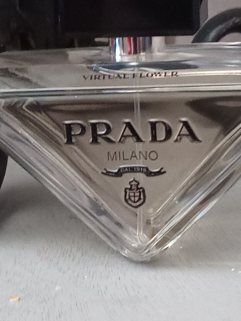 Authentic Parade Milano Perfume
