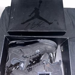 Black Cats  Size 6/kobes Size 6/5 / Newbalance Size 7/cool Gray Size 6/5