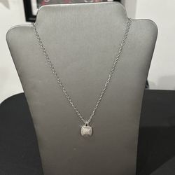 Gold/Silver/Diamond Jewlery 