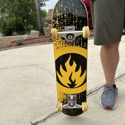 Black Label Skateboard Deck Circle Flame 