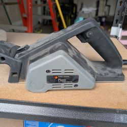 3 1/4" black And decker Planer