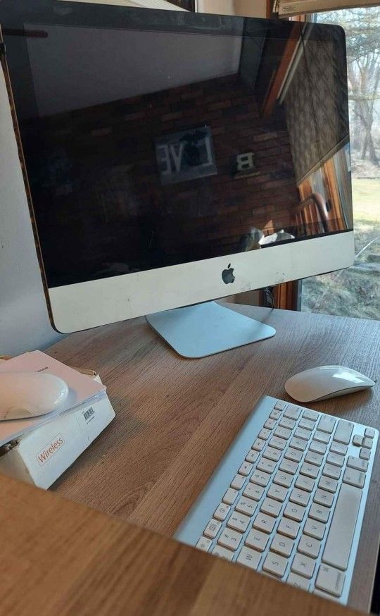 2019 iMac 21.5" Retina 4K, 16gb, 512gb Ssd, macOS