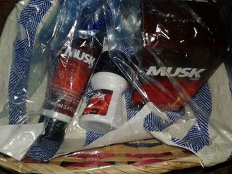 Musk set for men