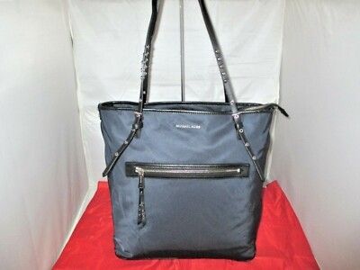 MICHAEL KORS LEILA NYLON BAG