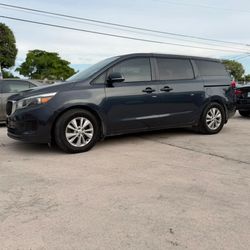 2016 Kia Sedona