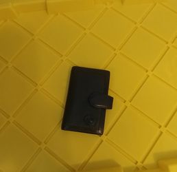 Dooney and Bourke credit card case