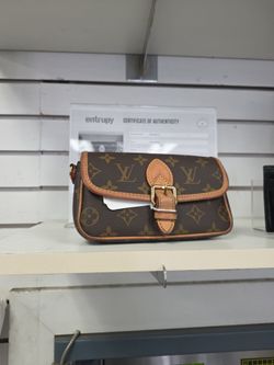 Louis Vuitton Monogram Mini Clutch Bag