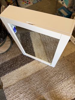 White Vanity Wyndham set of 2