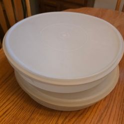 2  TUPPERWARE  PIE TAKERS.   Each