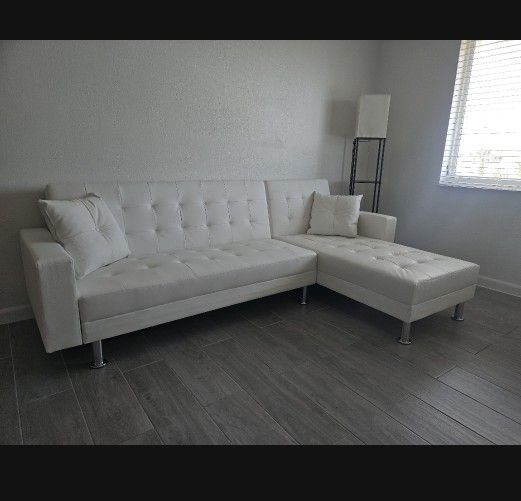 White Faux Leather Seccional Sofa 🛋 😍