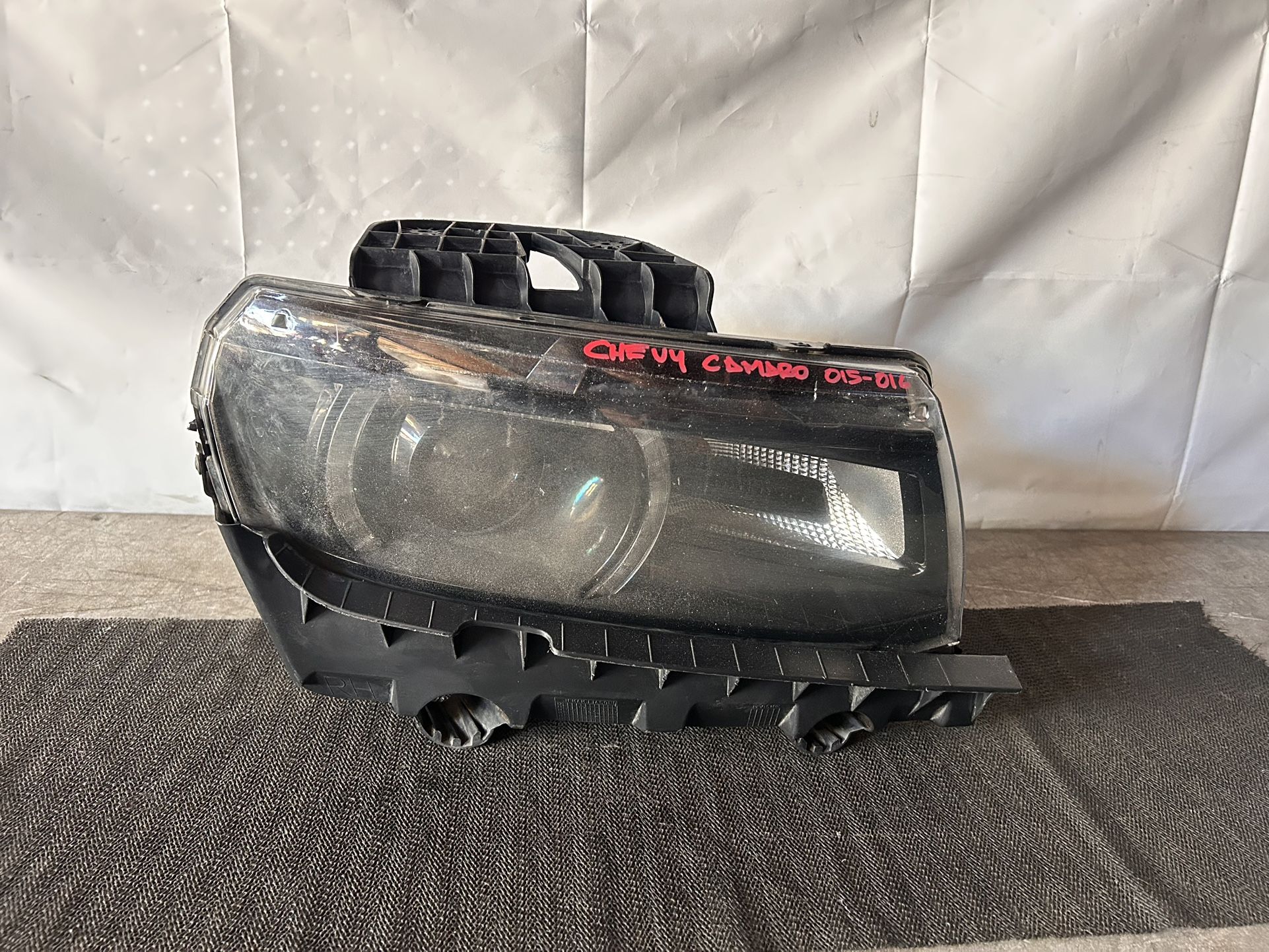 2014 2015 CHEVY CAMARO HEADLIGHT RIGHT SIDE XENON HID OEM