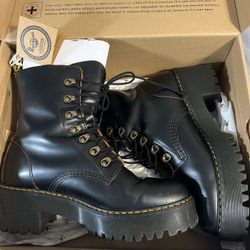 Dr Martens Size 10