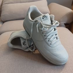 Nike Air Forces 10.5 