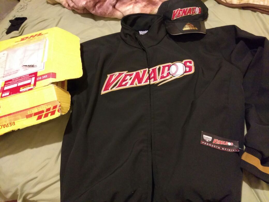 Chamarra de los venados de Mazatlan y gorra
