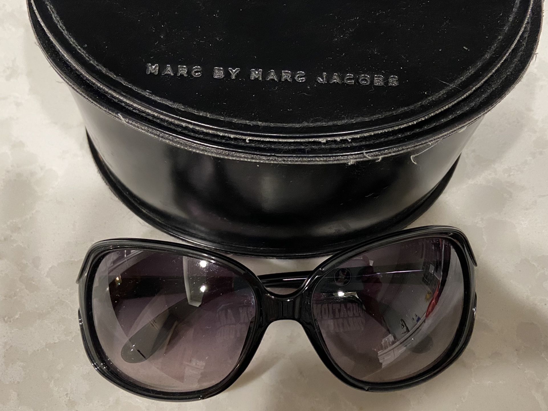 Marc Jacobs Women’s Sunglasses - Black