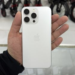 iPhone 16 Pro Max Unlocked 256GB! Finance For $50 Down Payment!!