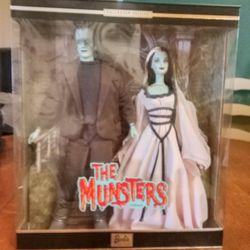 2001 Mattel Collectible Edition NIB Lily and Herman Munster Doll Set