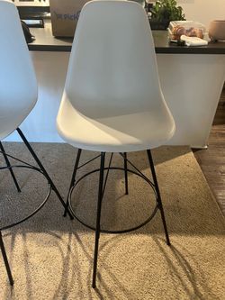 Bar stool swivel chairs