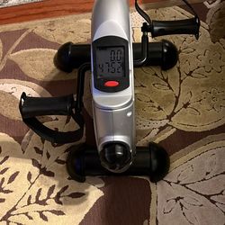 Vive Pedal Exerciser