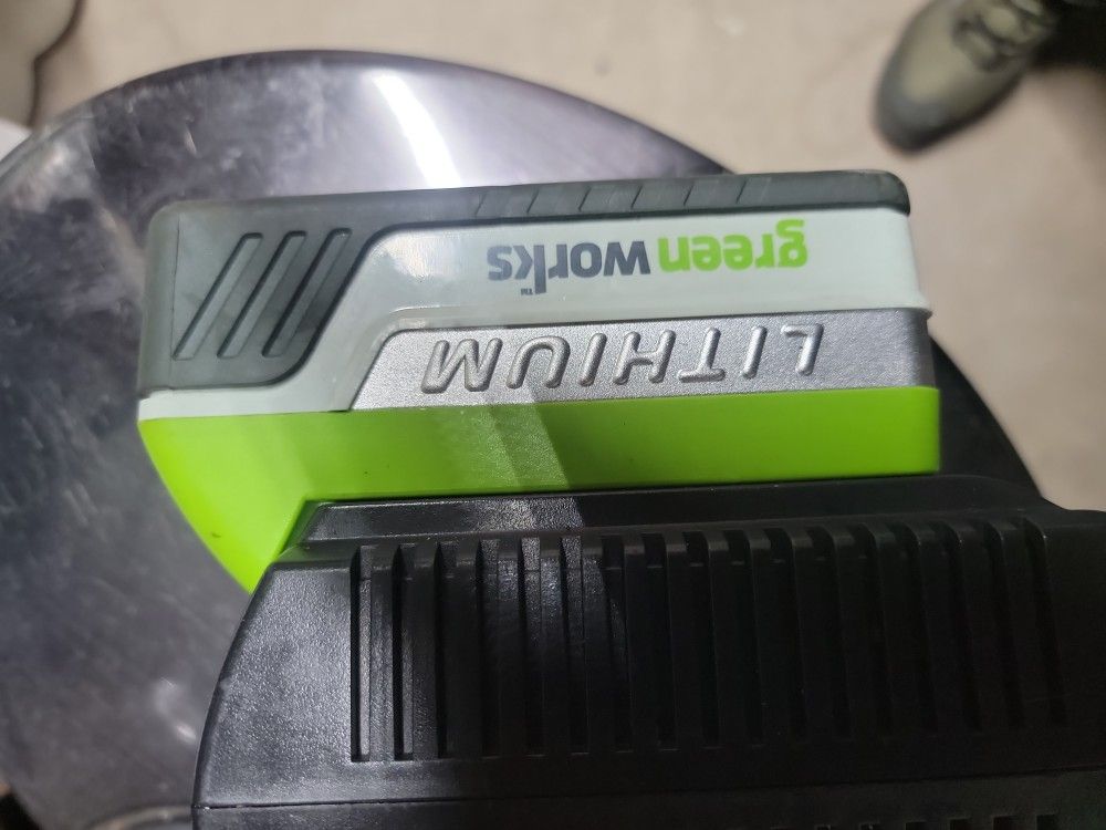 Greenworks Lithium Ion Battery W/ Charger