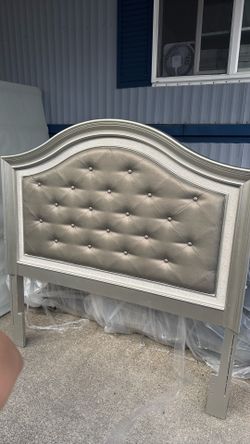 Full size mattress and bed frame