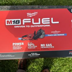 Milwaukee M18 FUEL ONE-KEY 18V Lithium-Ion Brushless Cordless 9 in. Cut Off Saw Kit W/(2) 12.0Ah Batteries & Rapid Charger
