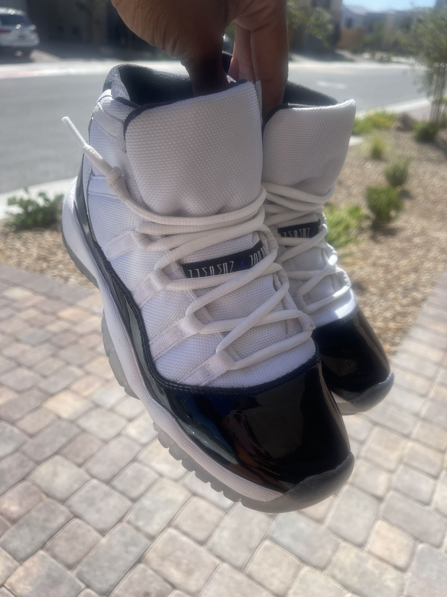 Air Jordan 11 Retro Concord for Sale in North Las Vegas, NV - OfferUp