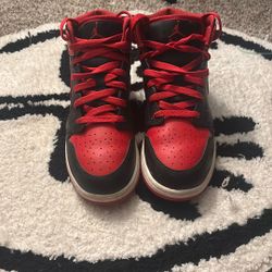 Jordan 1 Mids Size 6.5 No Box