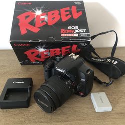 Canon EOS Rebel Digital Camera 12MP Like New 