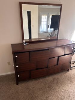 Cabinet drawers and mirror