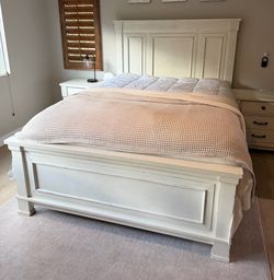 Queen Bedframe Bedset