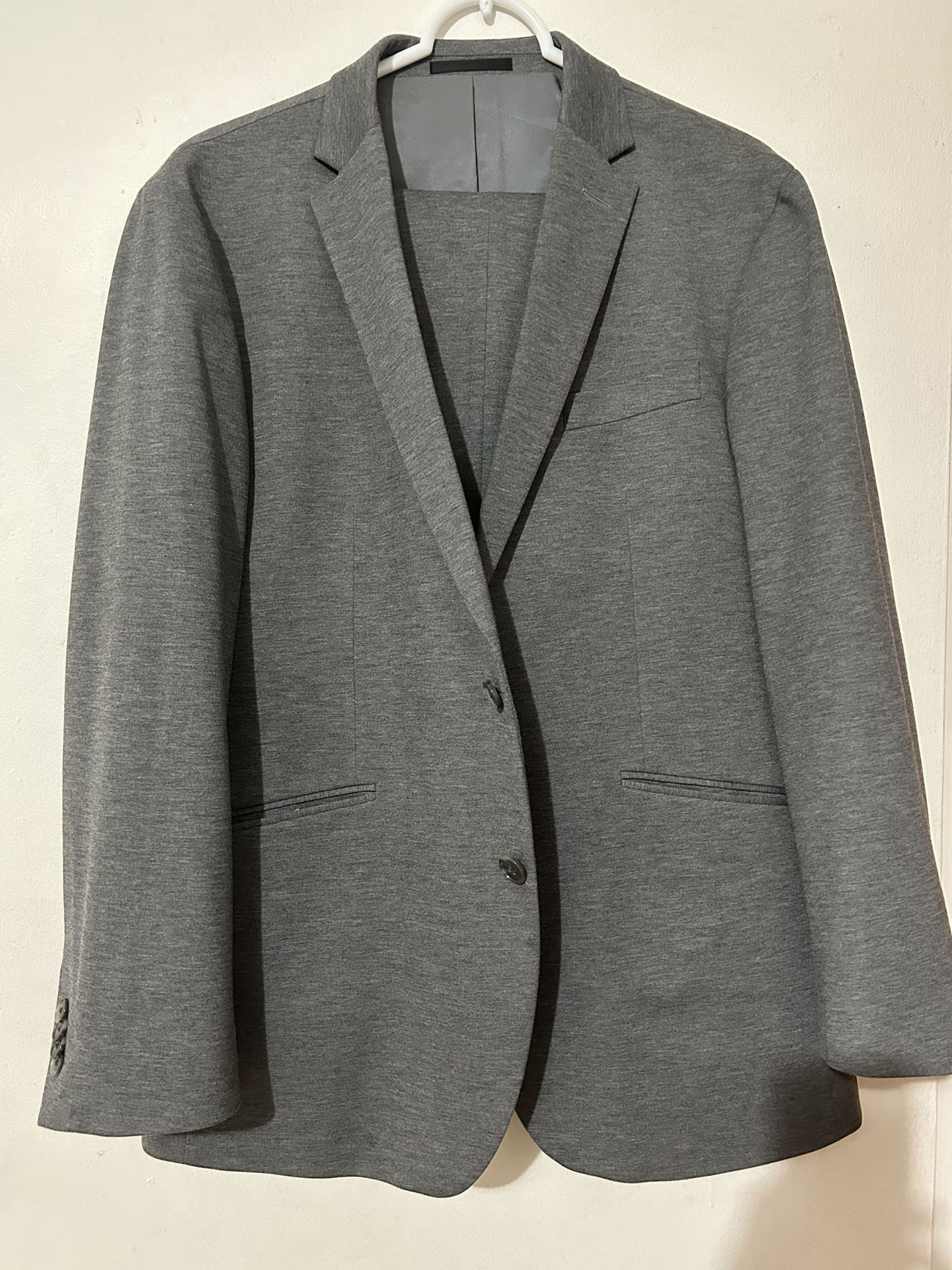Men’s Suit, Two Piece Size 42R