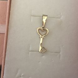 14kt Dije De Oro 🗝