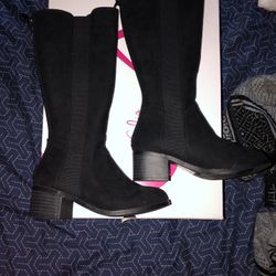 Size 12 Girls Long Boots New In Box