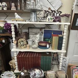 Cute Vintage Farmhouse 3 Tier Wood Shelf