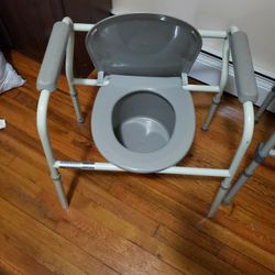 $39 Brand New  Movable Toilet Seat With Cover 
