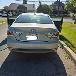 2012 Hyundai Sonata Hybrid