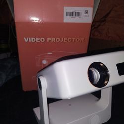 Video Projector 